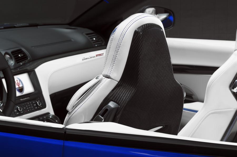 Интерьер Maserati GranCabrio MC Centennial Edition 2014 года  (фото 8 из 23)